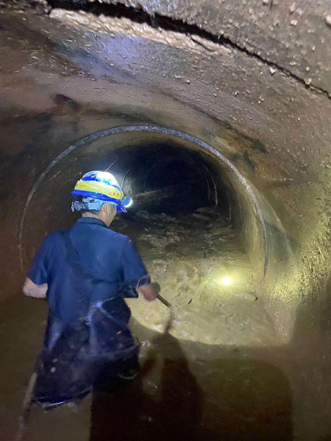 新城管道清洗-管道疏通