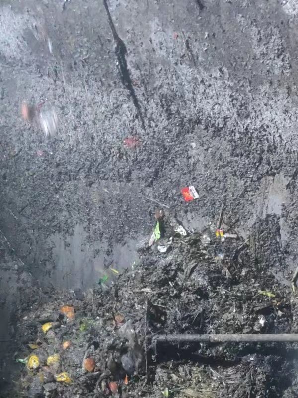 新城污水池清理