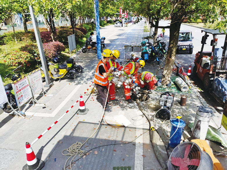  新城UV-CIPP紫外光固化修复